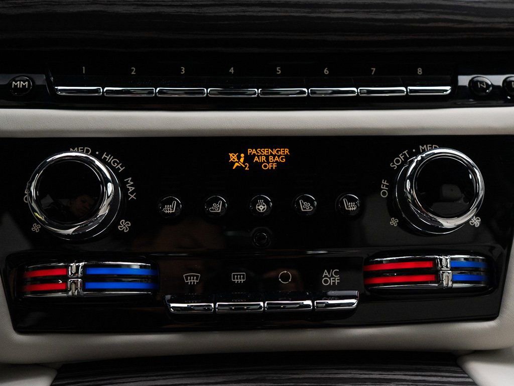 Certified 2023 Rolls-Royce Ghost w/ Ghost Package image 43
