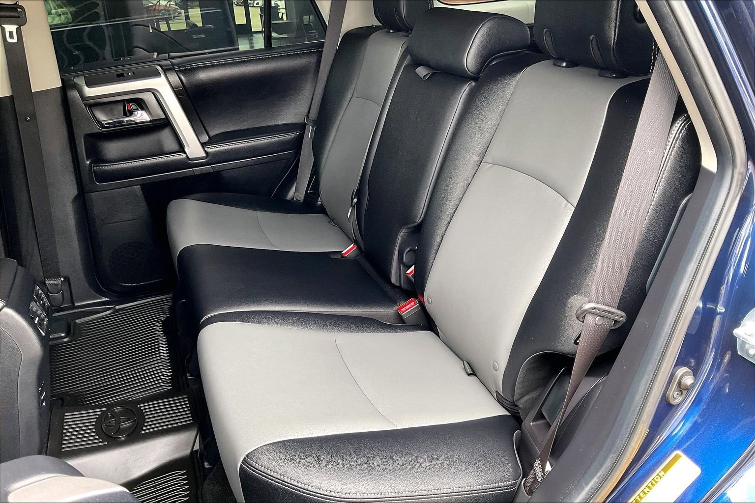 Used 2019 Toyota 4Runner SR5 Premium AWD/4WD image 17