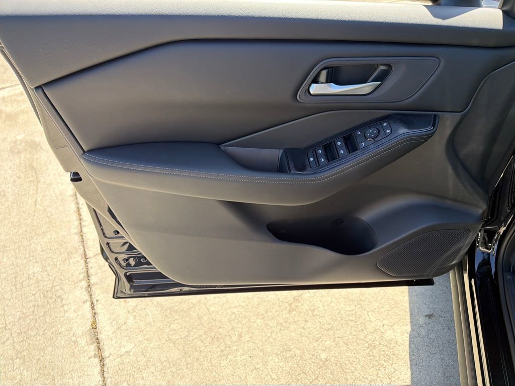 New 2026 Nissan Rogue SV image 16