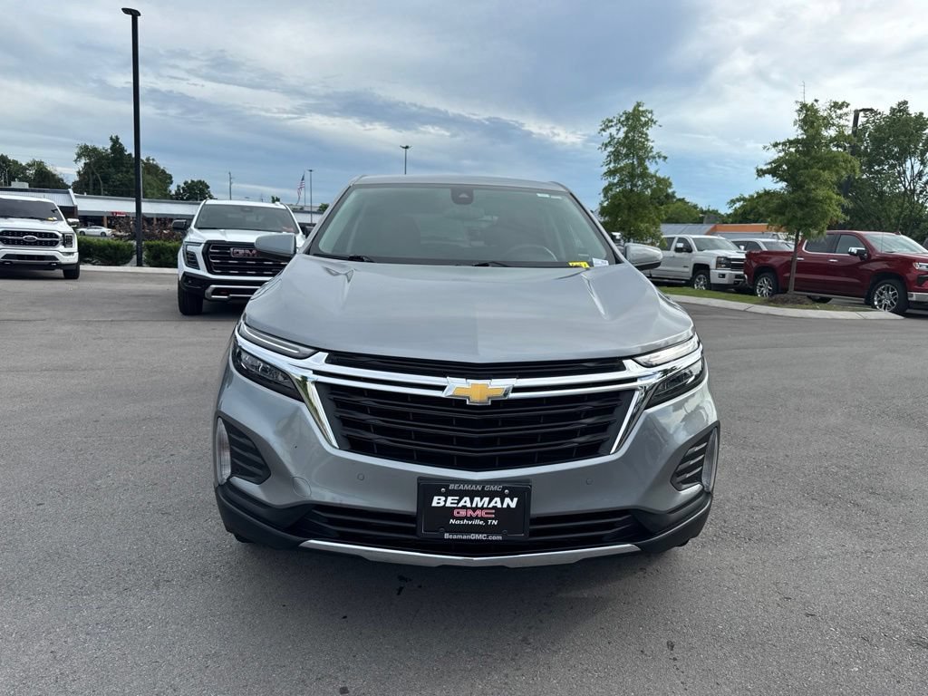 Used 2024 Chevrolet Equinox LT AWD/4WD image 2