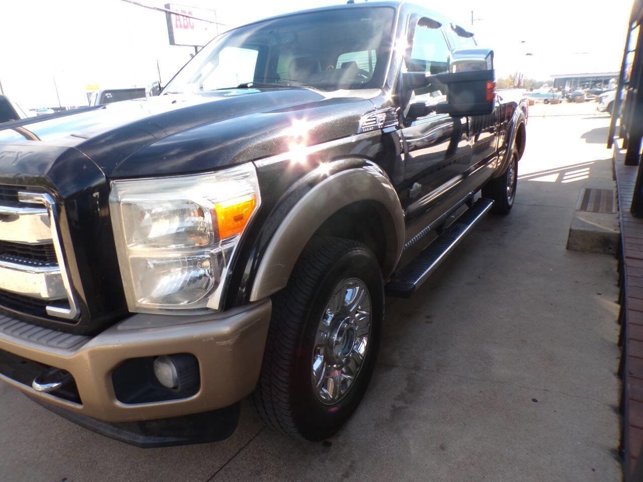 Used 2012 Ford F250 King Ranch w/ King Ranch w/Chrome Pkg image 3