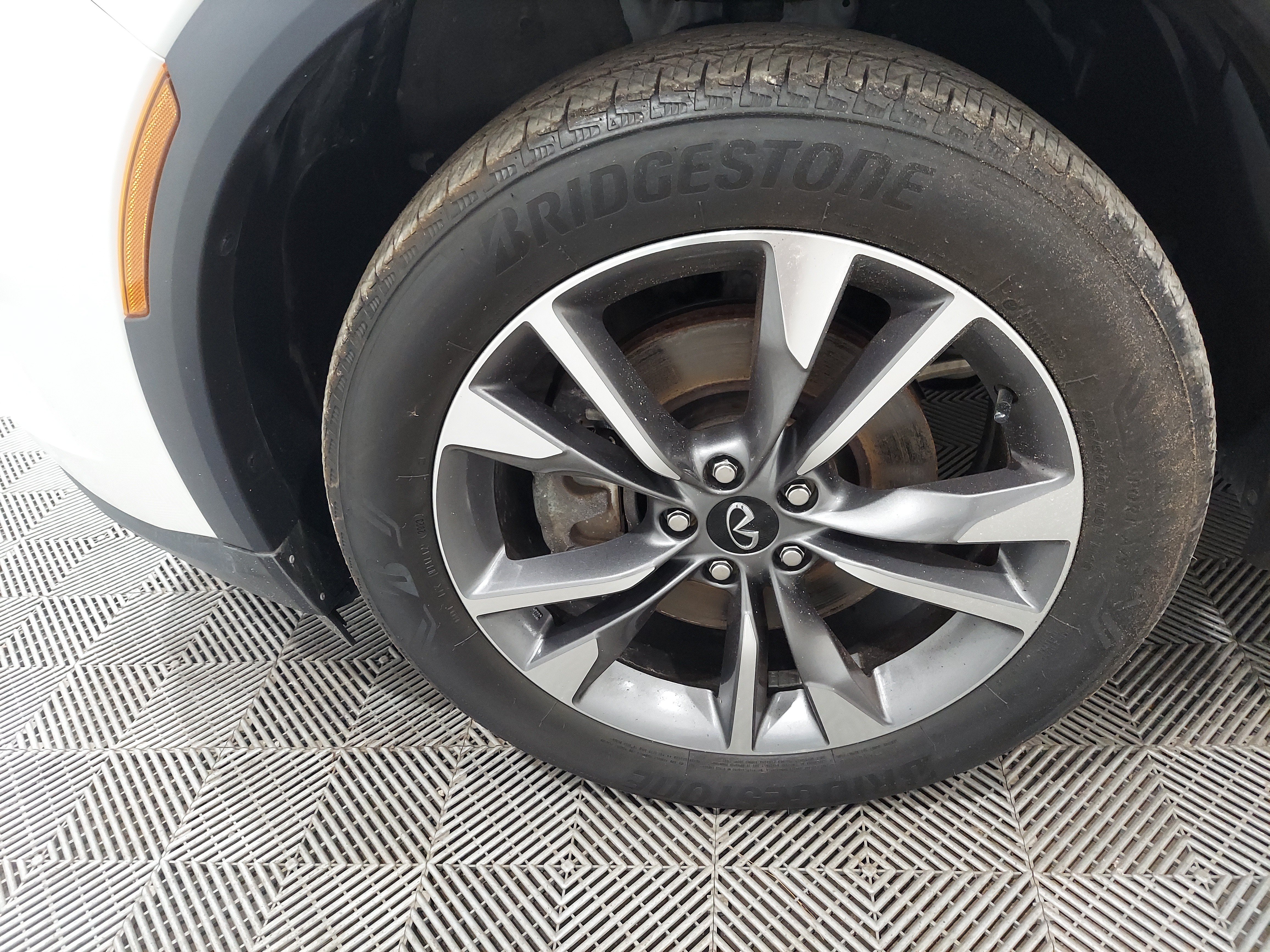 Used 2024 INFINITI QX60 Luxe AWD/4WD image 5