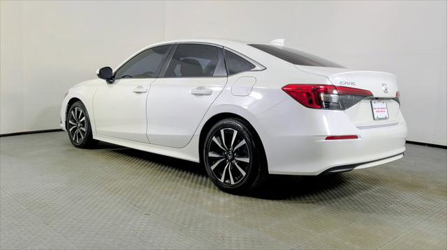 Used 2024 Honda Civic EX image 4