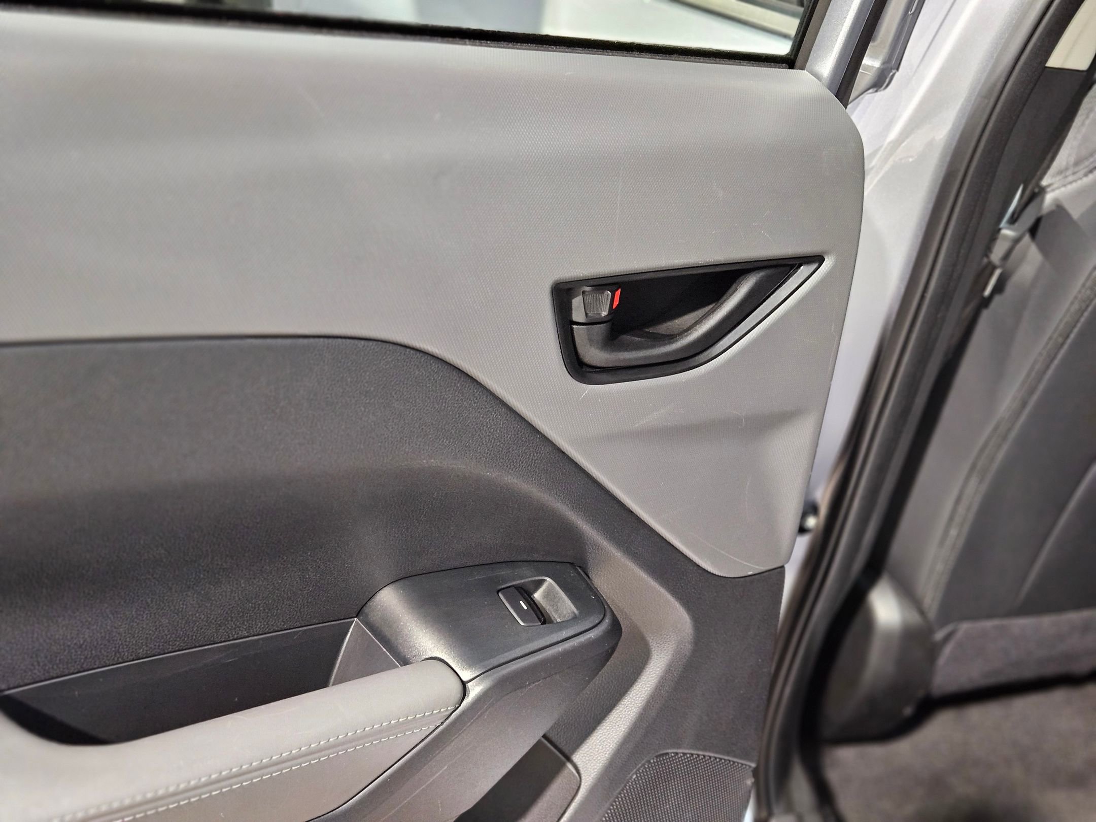 Used 2024 Subaru Crosstrek 2.0i Premium image 36