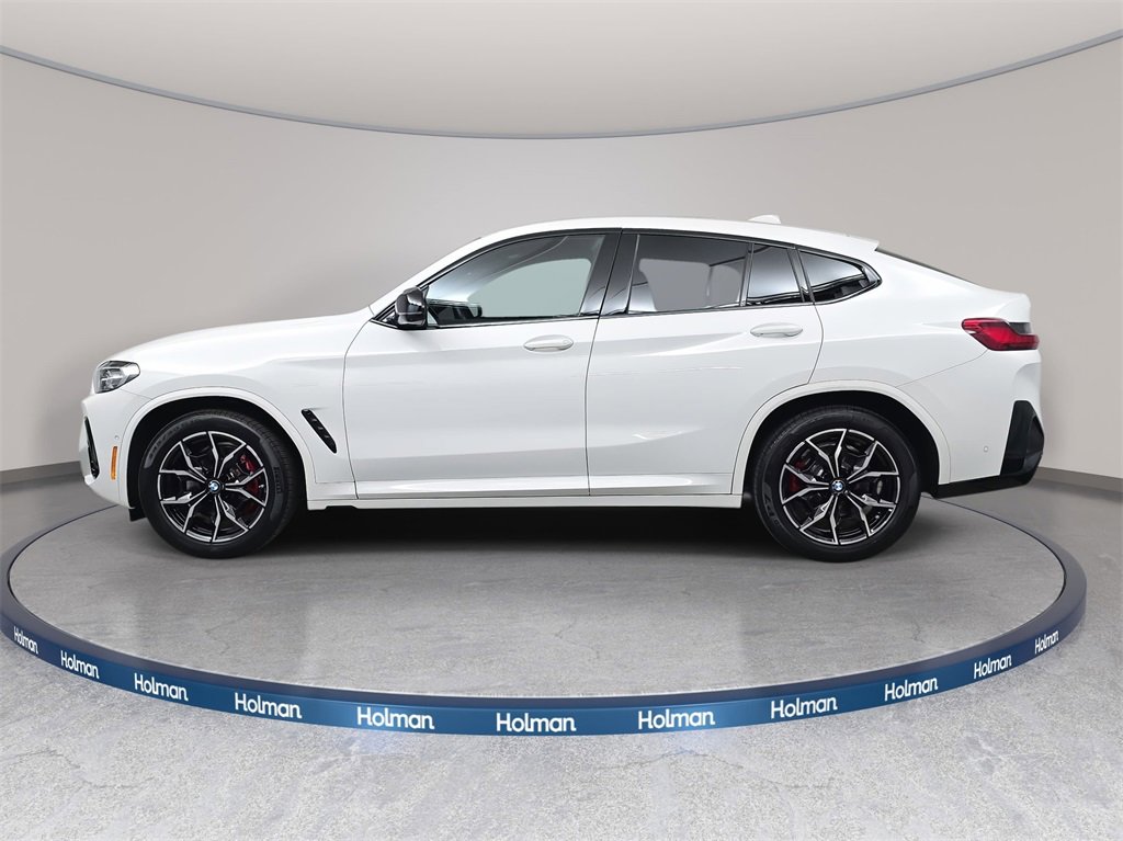 Used 2025 BMW X4 M40i w/ Premium Package image 9