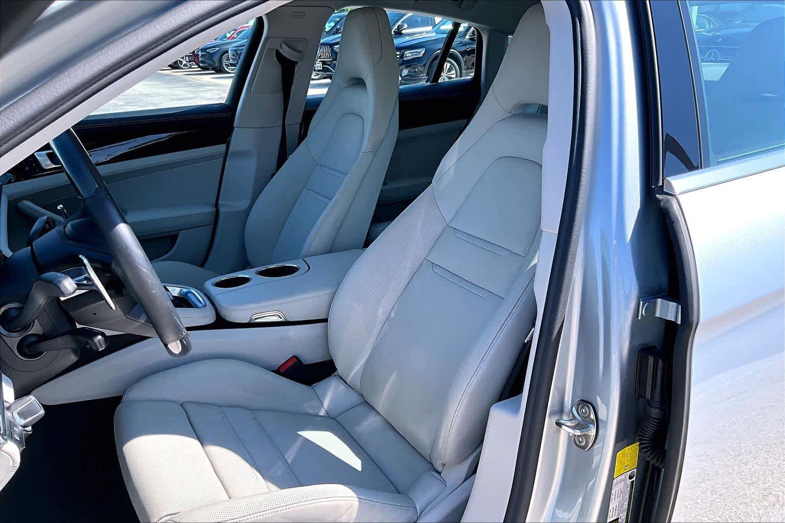 Used 2022 Porsche Panamera 4S AWD/4WD image 8
