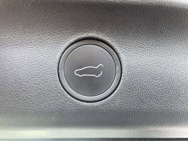 Used 2023 Tesla Model Y Long Range image 11