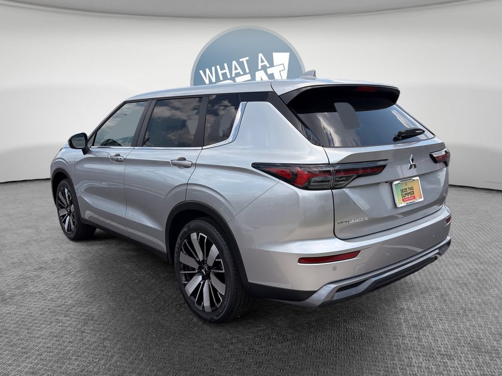 New 2026 Mitsubishi Outlander SE AWD/4WD image 6