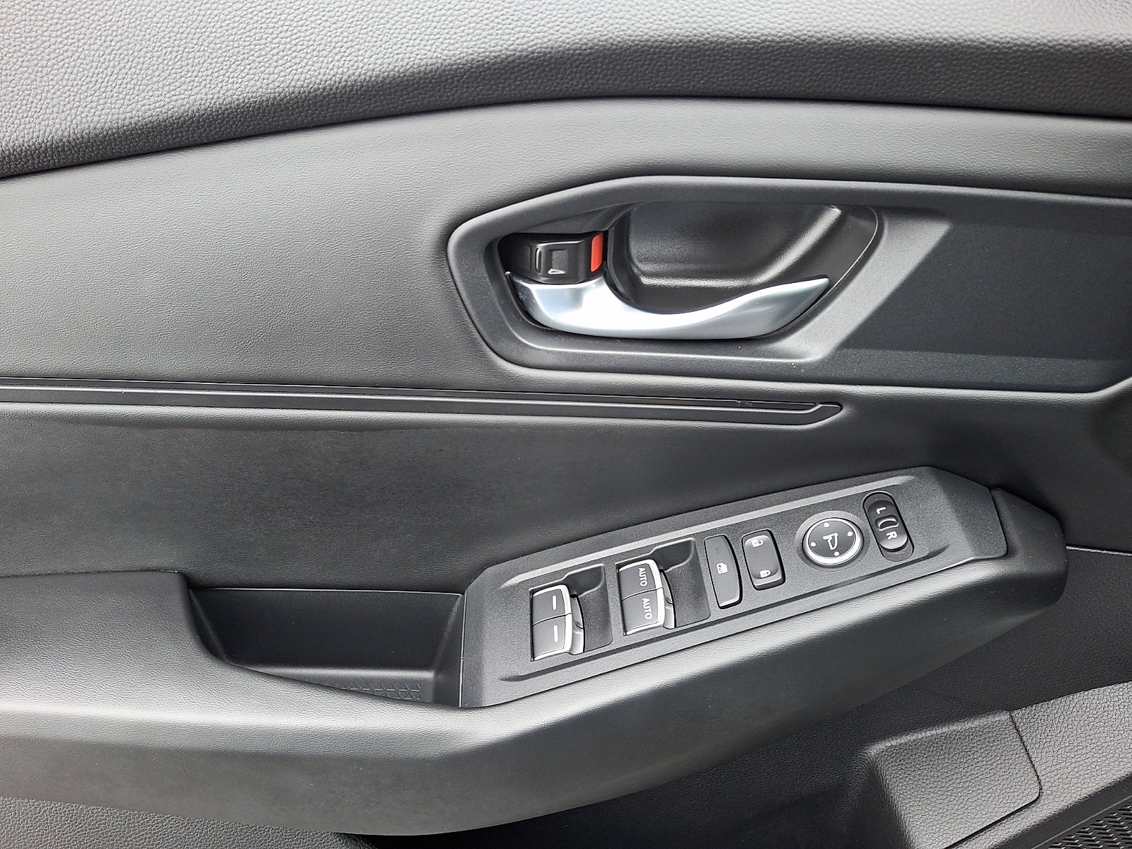 Used 2024 Honda Accord EX image 13