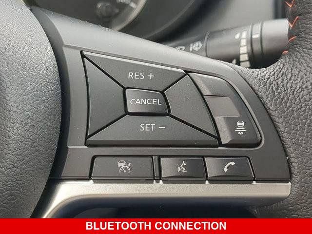 New 2025 Nissan Versa SR w/ Trunk Package FWD image 27