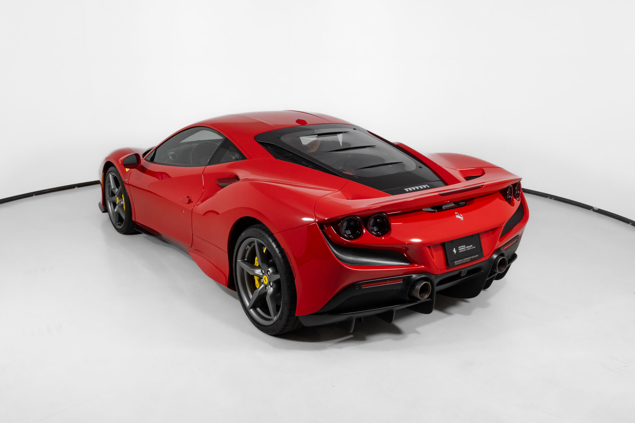 Certified 2022 Ferrari F8 Tributo RWD image 18