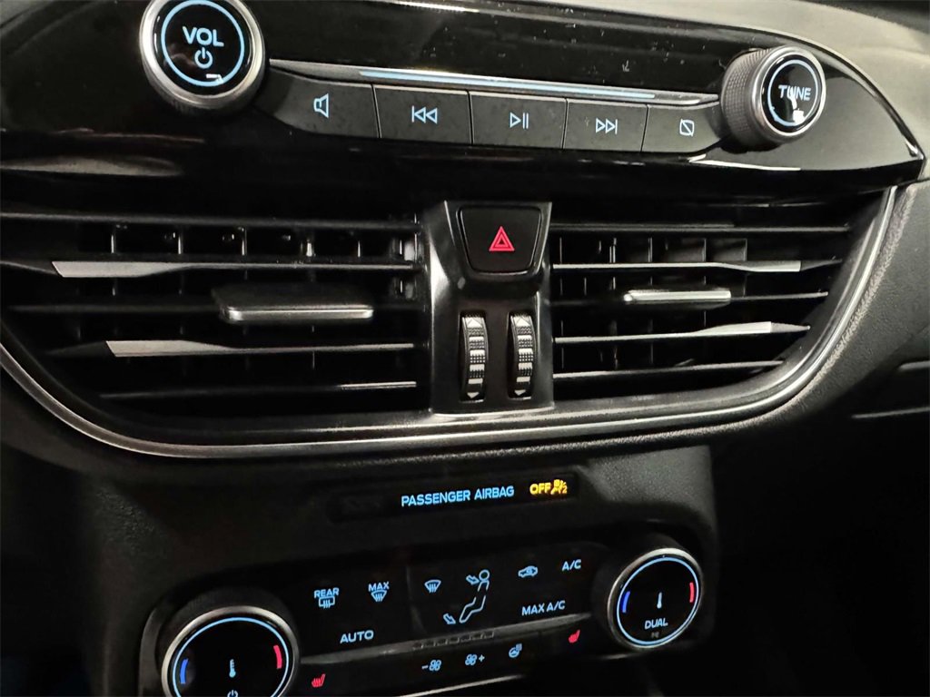 Used 2022 Ford Escape Titanium image 26