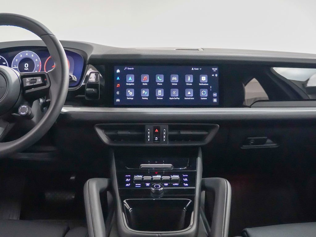 Used 2025 Porsche Cayenne image 21