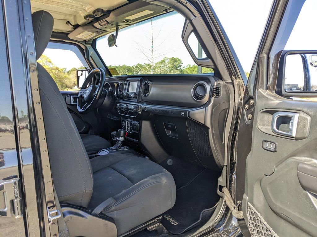 Used 2020 Jeep Wrangler Unlimited Sport S image 32
