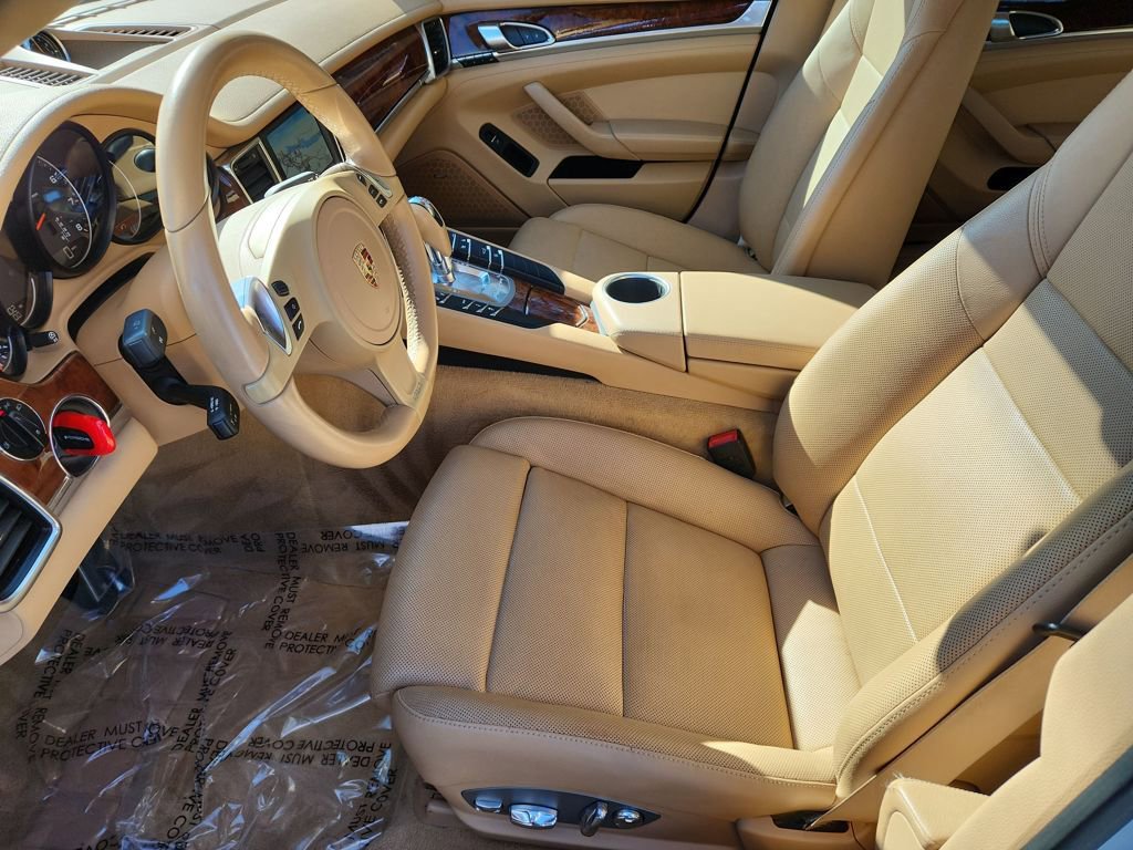 Used 2013 Porsche Panamera 4 Platinum Edition image 24