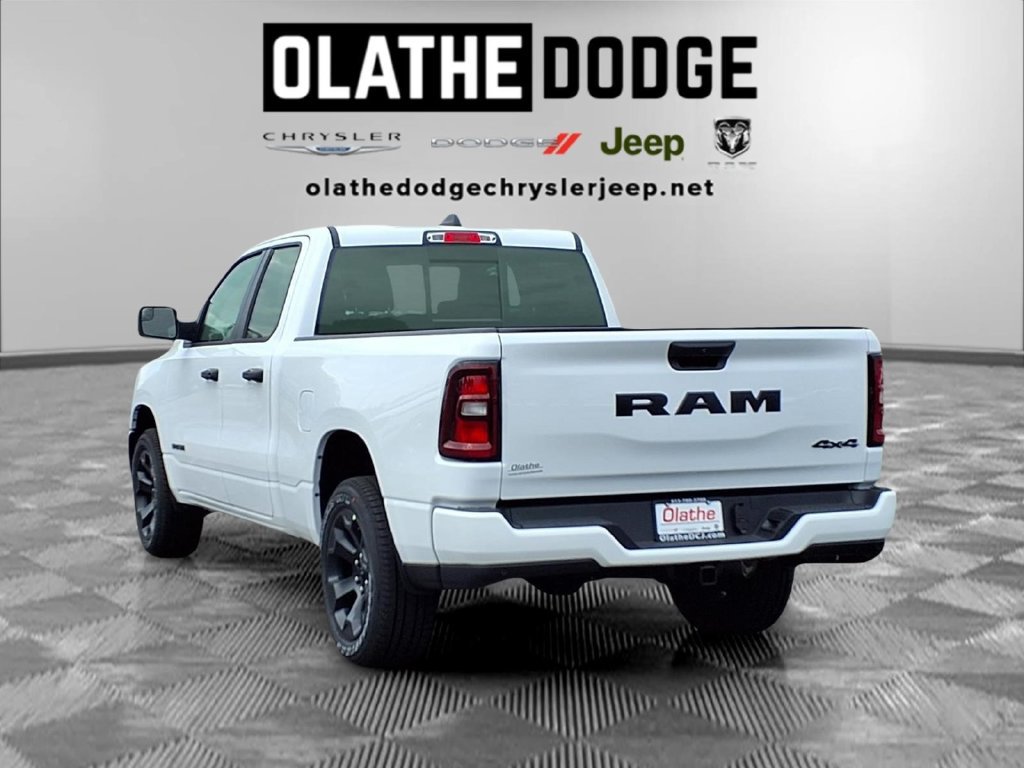 New 2026 RAM 1500 Express AWD/4WD image 3