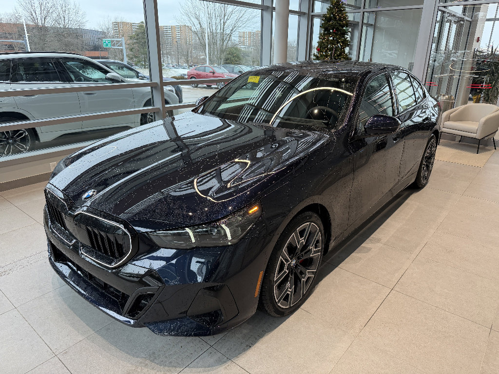 New 2026 BMW 530i xDrive w/ M Sport Package AWD/4WD image 3