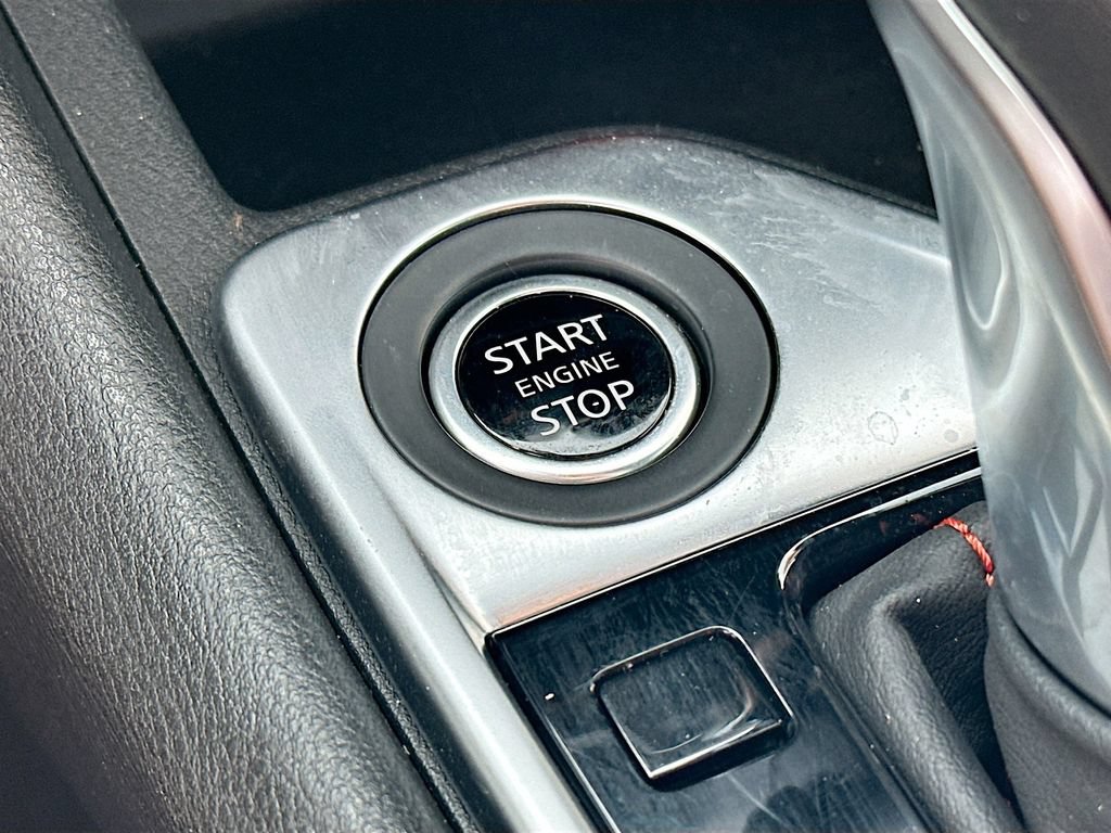 Used 2024 Nissan Sentra SR FWD image 19