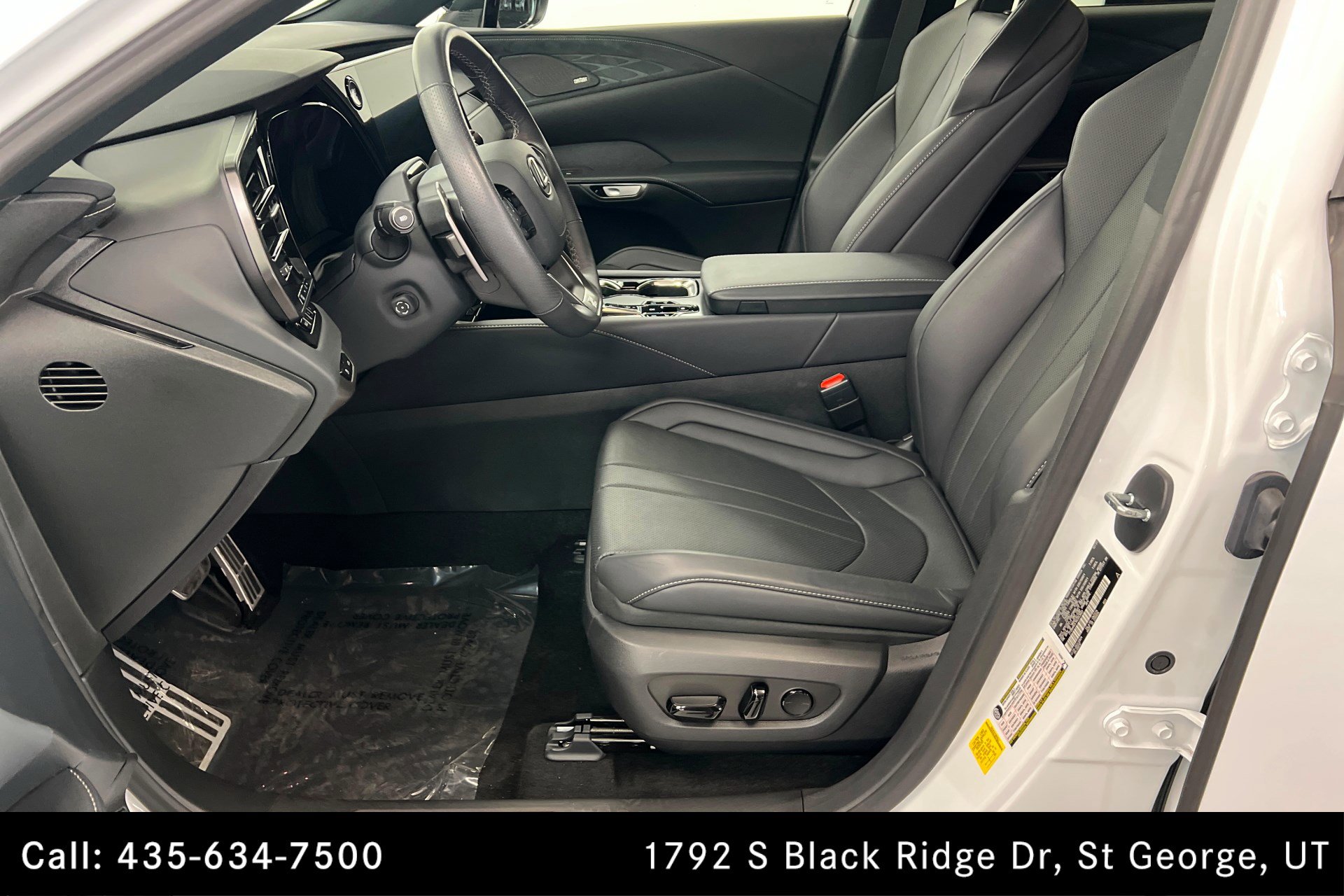 Used 2024 Lexus RX 350 F Sport w/ Convenience Package image 17