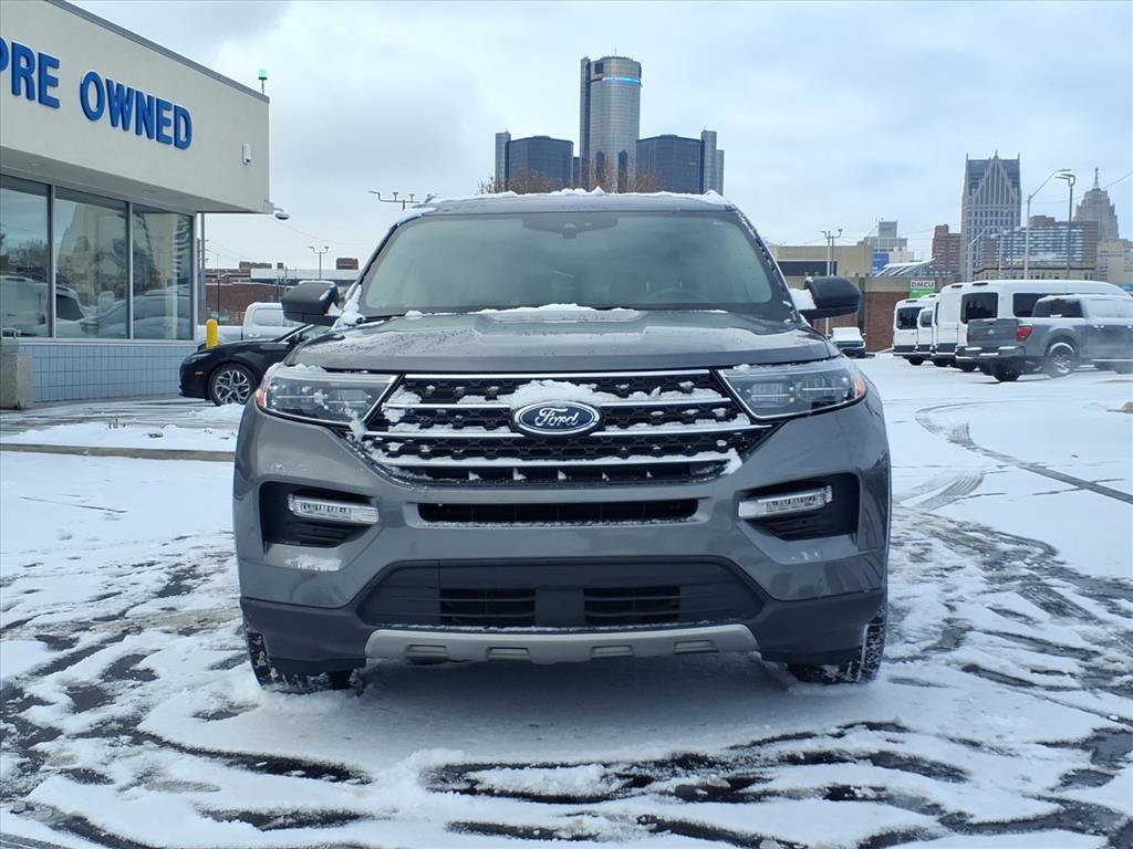 Certified 2023 Ford Explorer XLT w/ Equipment Group 202A image 2