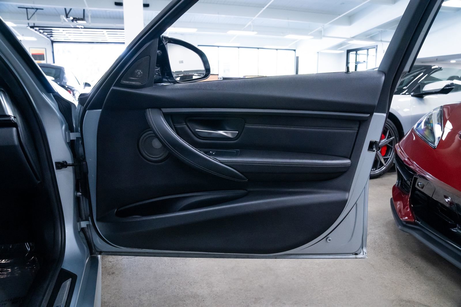 Used 2016 BMW M3 RWD image 27