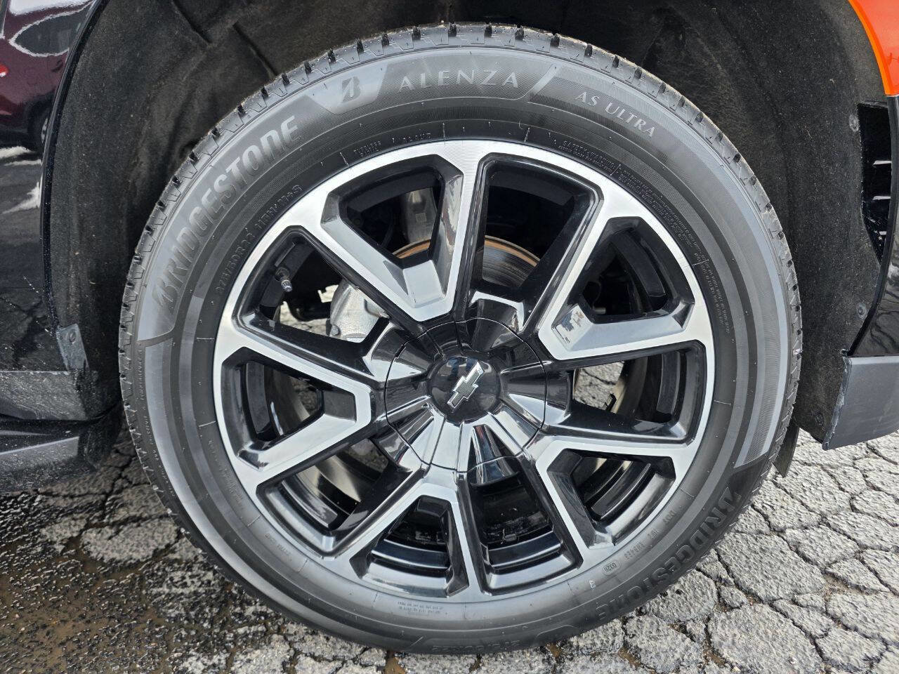 Used 2023 Chevrolet Suburban RST w/ Luxury Package AWD/4WD image 39