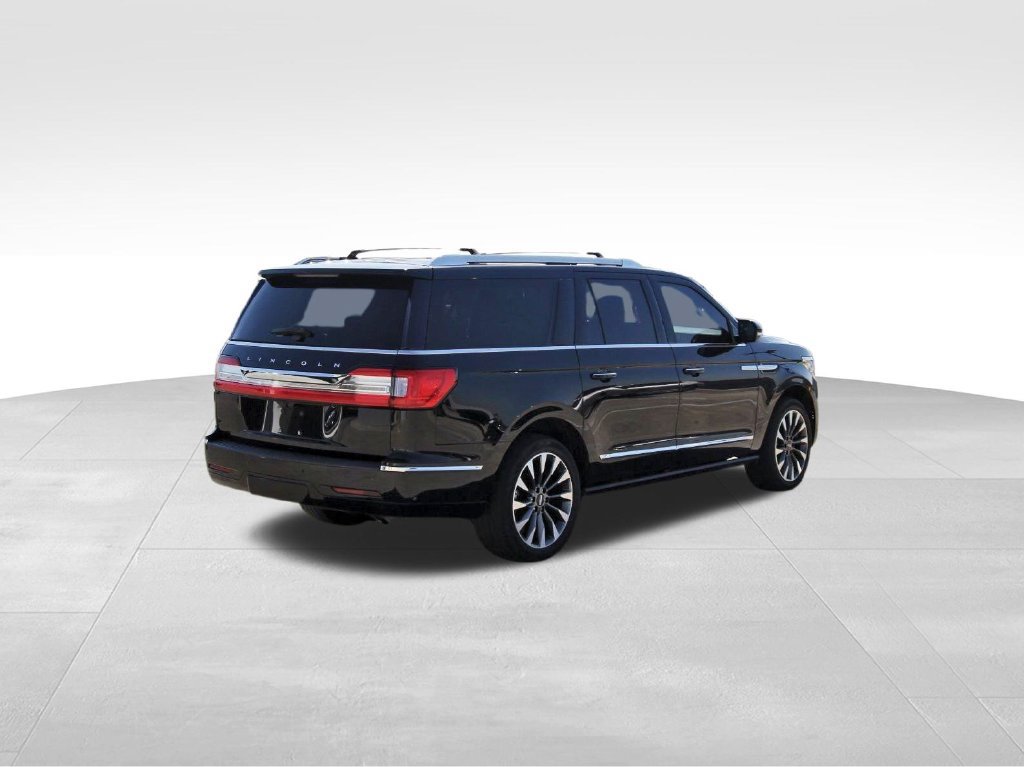 Used 2021 Lincoln Navigator L Reserve w/ Luxury Package AWD/4WD image 4