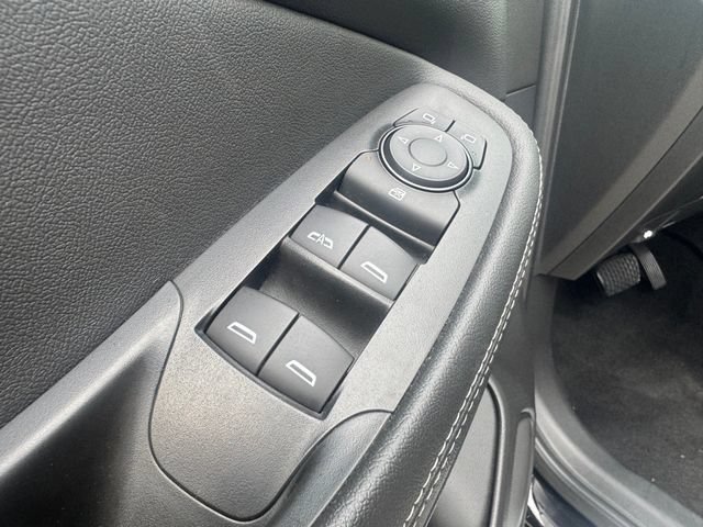 Used 2022 Buick Encore GX Select w/ Sport Touring Package FWD image 22