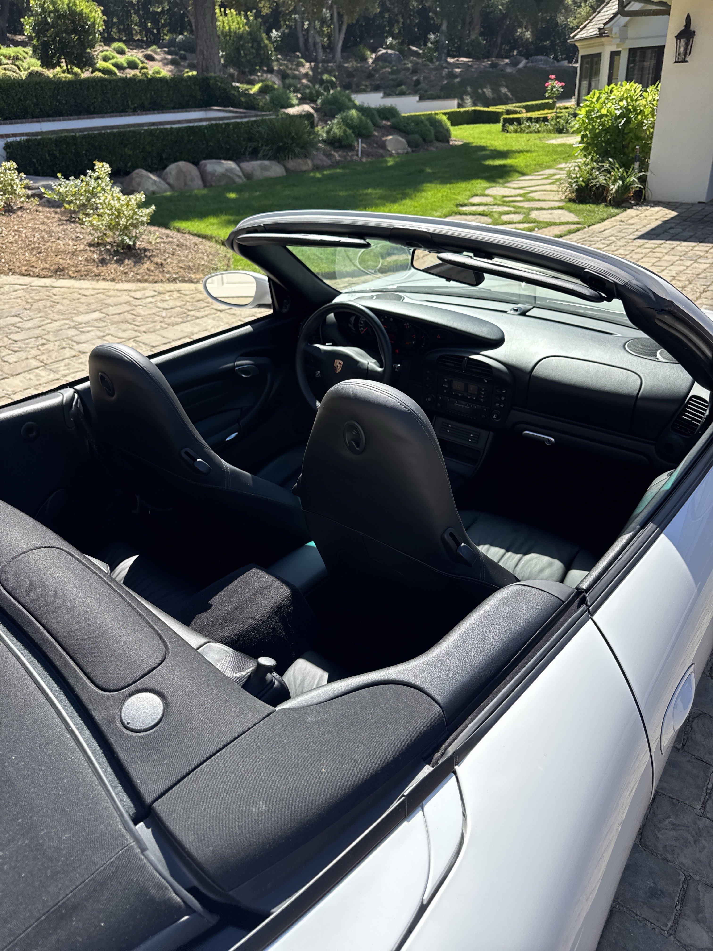 Used 2002 Porsche 911 Cabriolet image 14