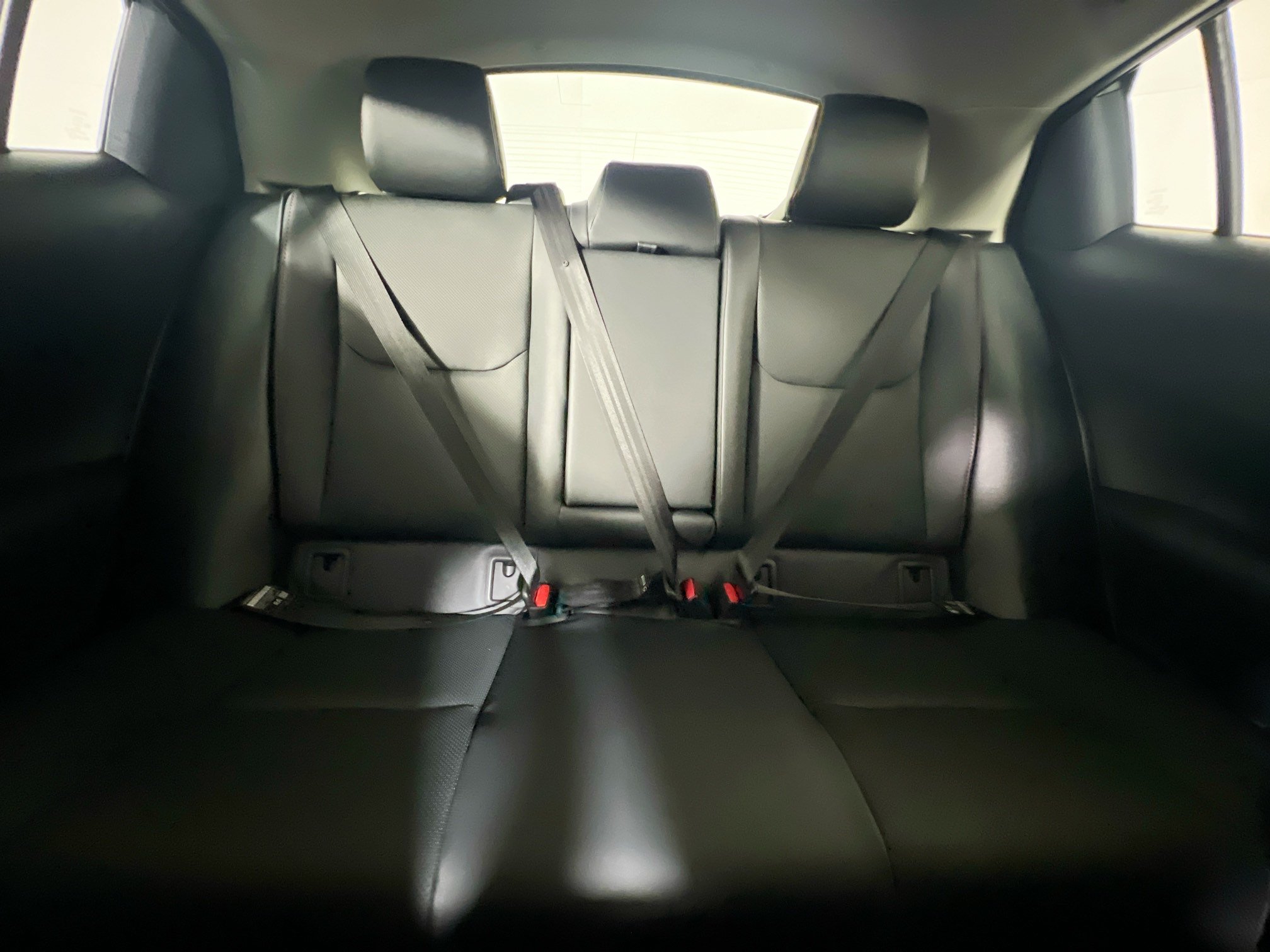 New 2026 Toyota Prius Plug-In Hybrid FWD image 32
