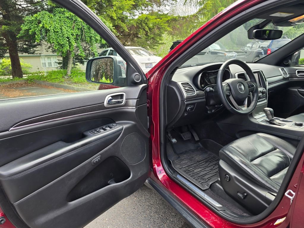 Used 2018 Jeep Grand Cherokee Limited AWD/4WD image 7