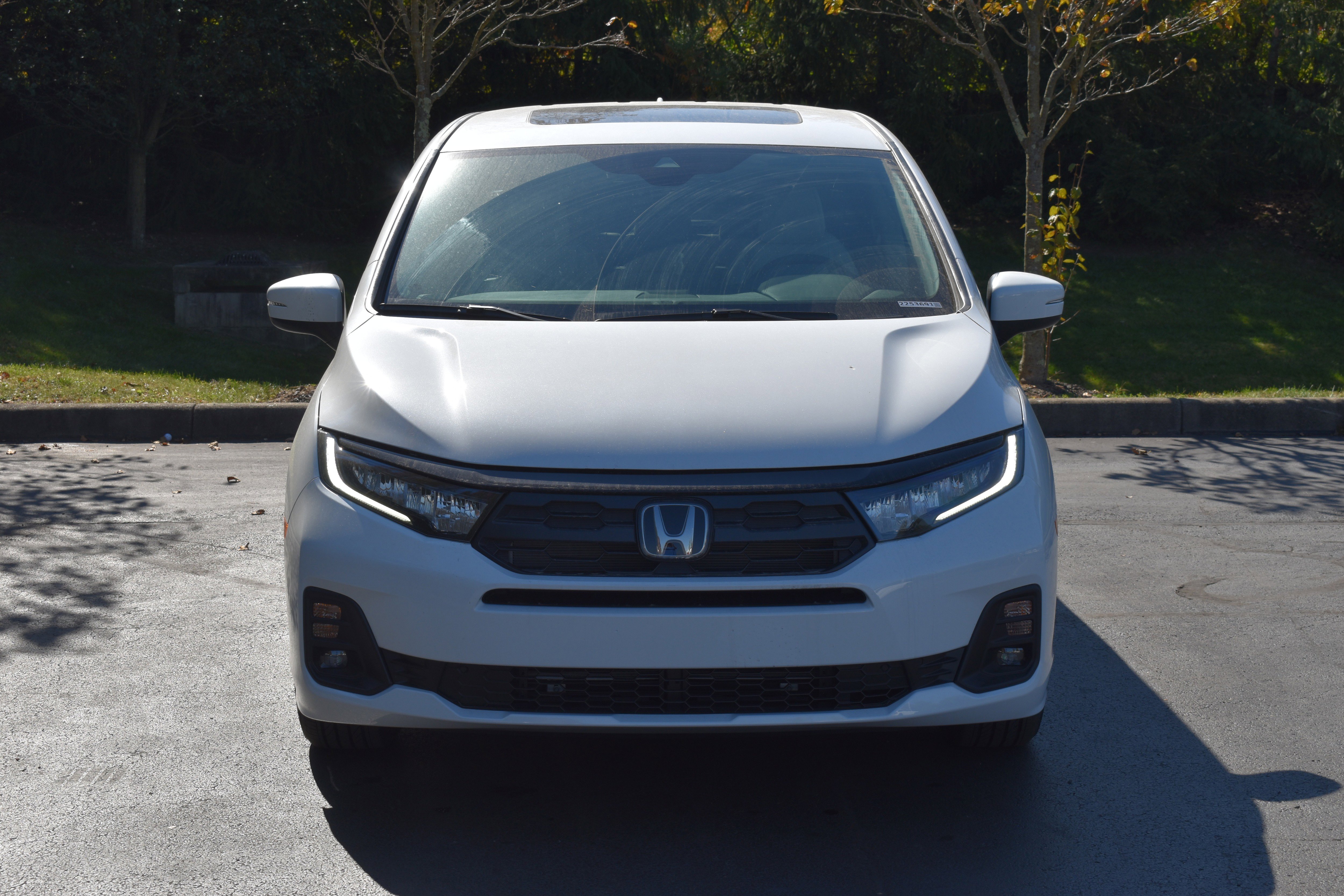 New 2025 Honda Odyssey EX-L image 2