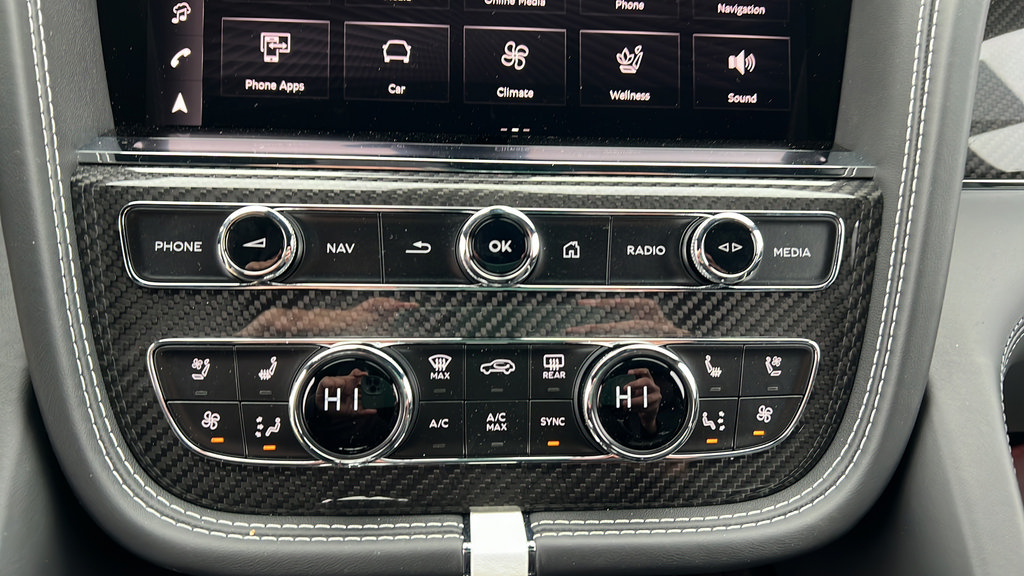 New 2026 Bentley Bentayga Speed AWD/4WD image 36