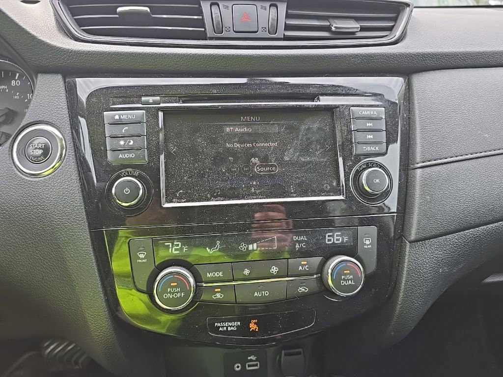 Used 2020 Nissan Rogue SV image 22