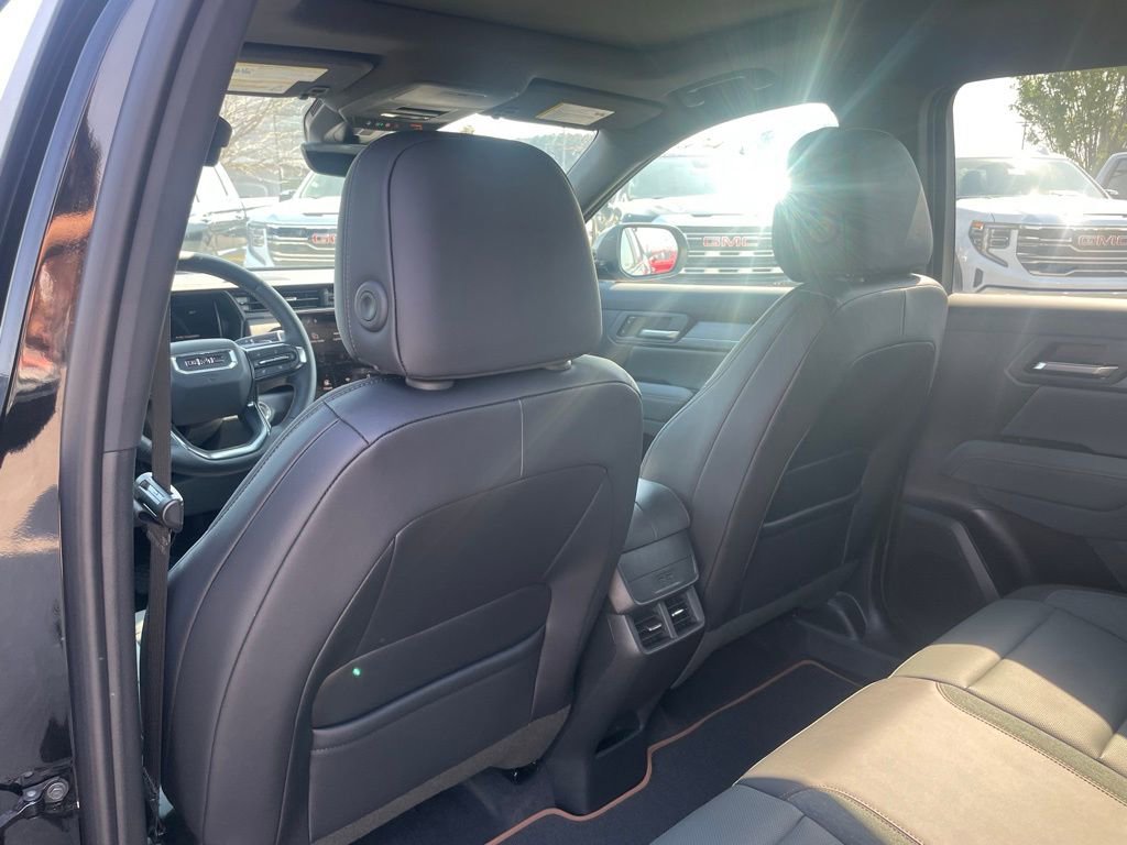 New 2026 GMC Terrain AT4 w/ Technology Package II image 23