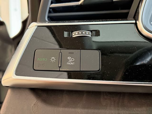 Used 2023 Audi Q8 Premium w/ Black Optic Package AWD/4WD image 21
