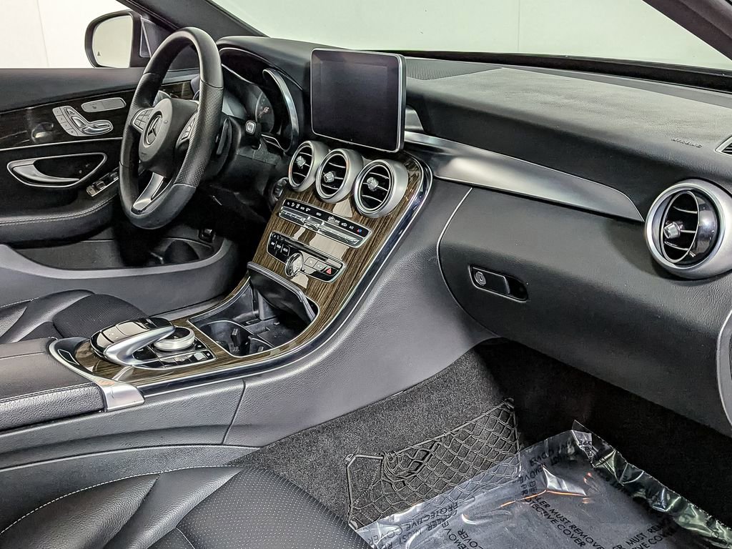 Used 2018 Mercedes-Benz C 300 4MATIC Sedan image 24