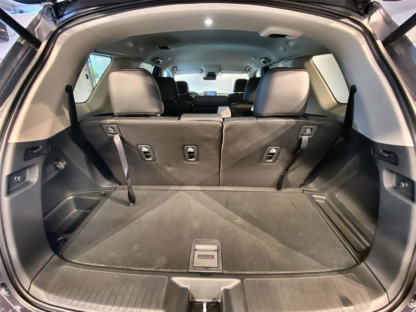 Used 2025 Honda Pilot EX-L image 19