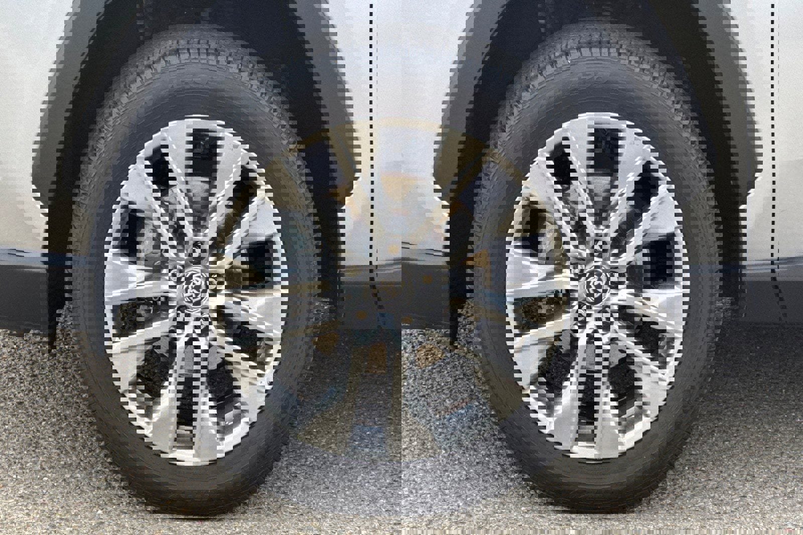 Used 2022 Toyota RAV4 Limited image 29