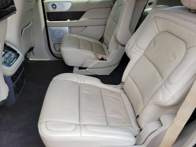 Used 2019 Lincoln Navigator Reserve w/ Cargo Package AWD/4WD image 12