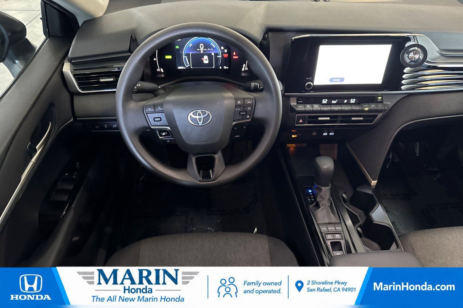 Used 2025 Toyota Camry LE FWD image 17
