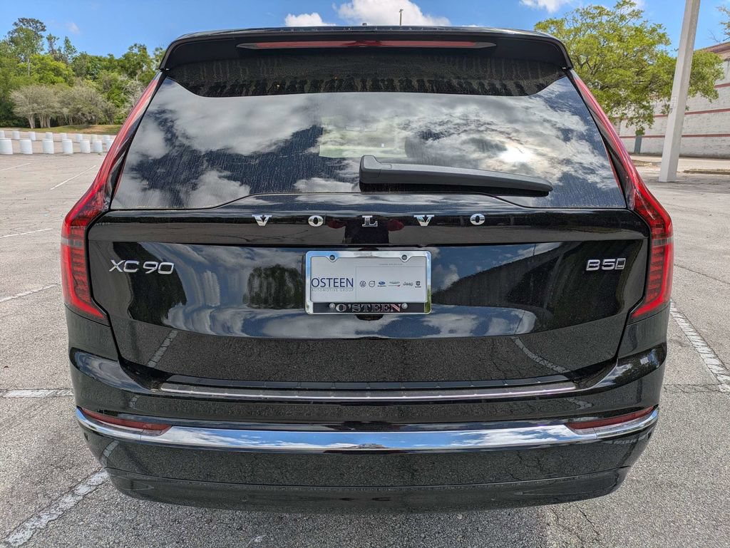 New 2026 Volvo XC90 B5 Ultra w/ Protection Package Premier AWD/4WD image 5