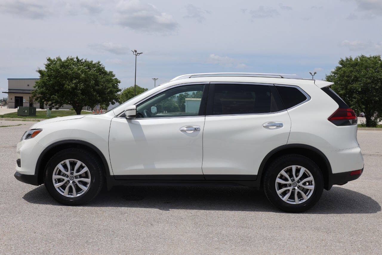Used 2018 Nissan Rogue SV image 8