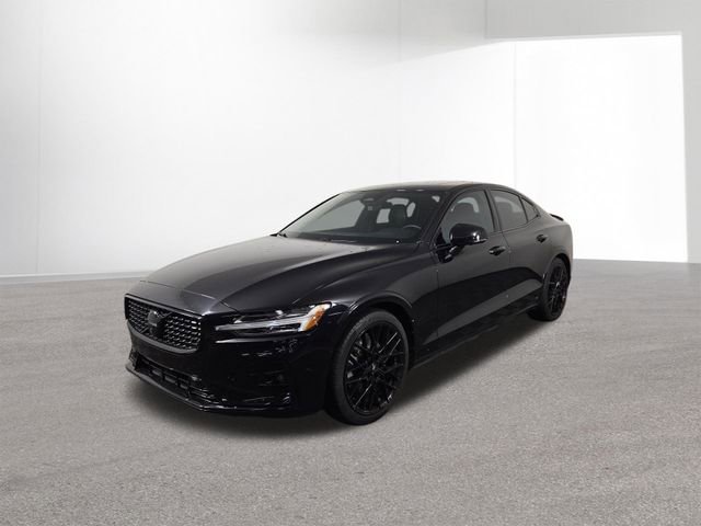 Used 2024 Volvo S60 B5 Plus image 2