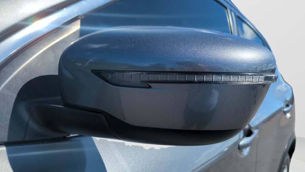 Used 2018 Nissan Rogue Sport SV FWD image 27