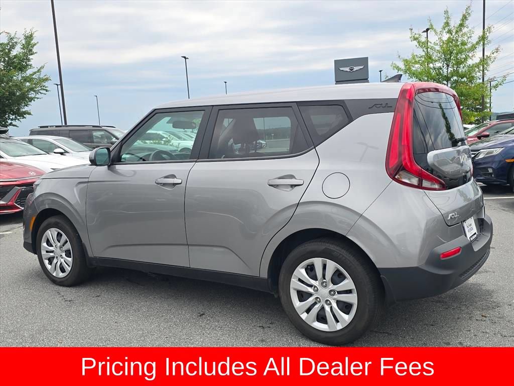 Used 2022 Kia Soul LX FWD image 5