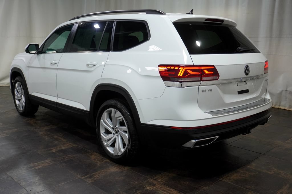 Used 2023 Volkswagen Atlas SE w/ Panoramic Sunroof Package AWD/4WD image 9