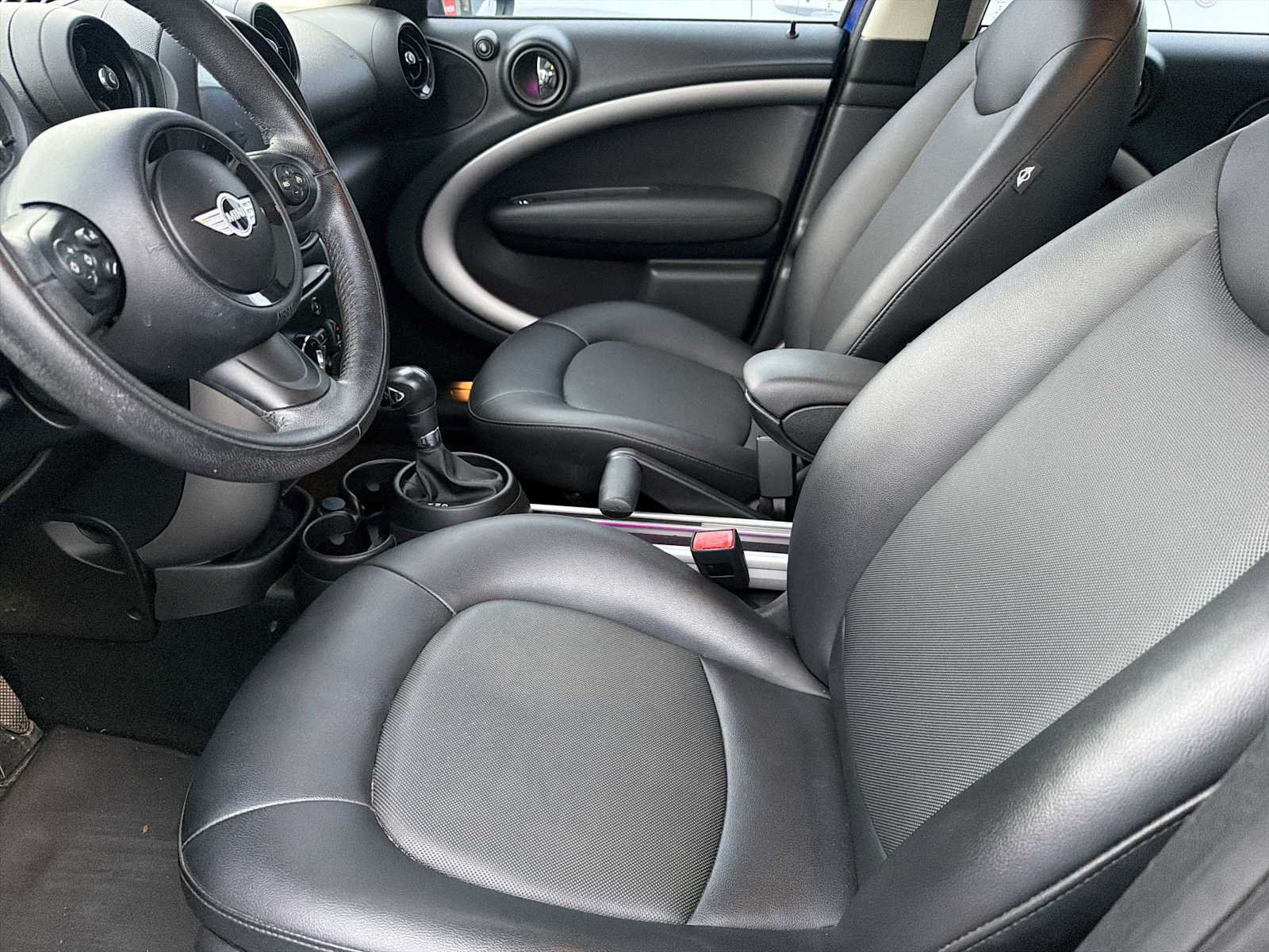 Used 2015 MINI Cooper Countryman FWD image 4