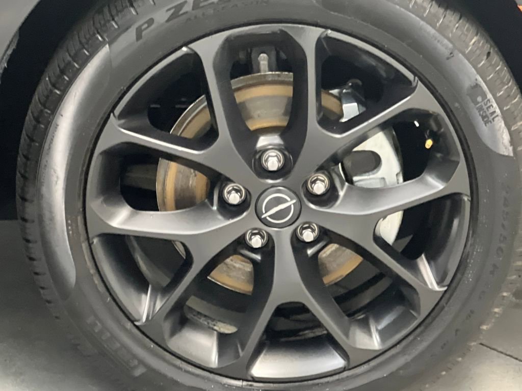 Used 2025 Chrysler Pacifica Limited image 82