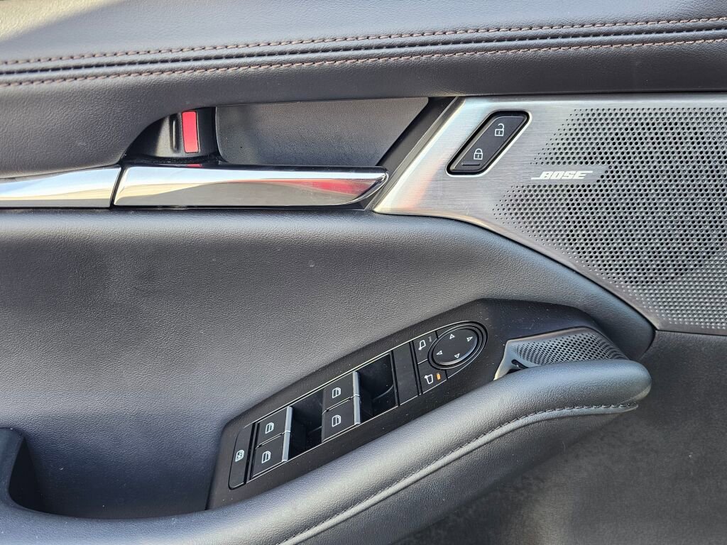 Used 2023 MAZDA MAZDA3 s image 26